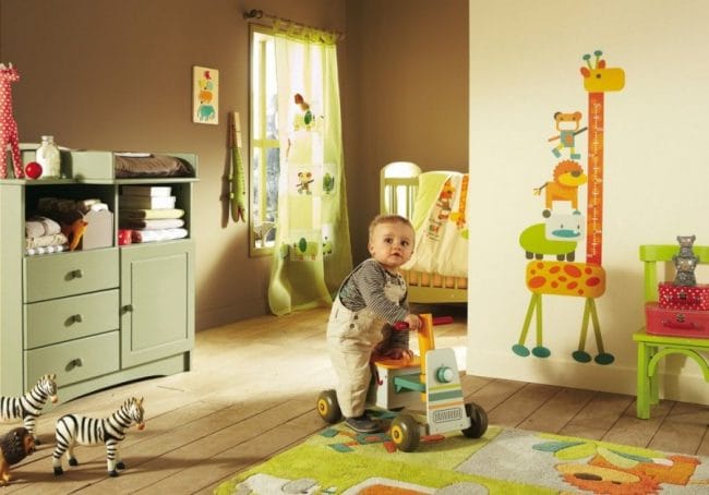 baby-room-funny-baby-boy-nursery-room-ideas-with-animals-wall-decals-54096b4aecf5e