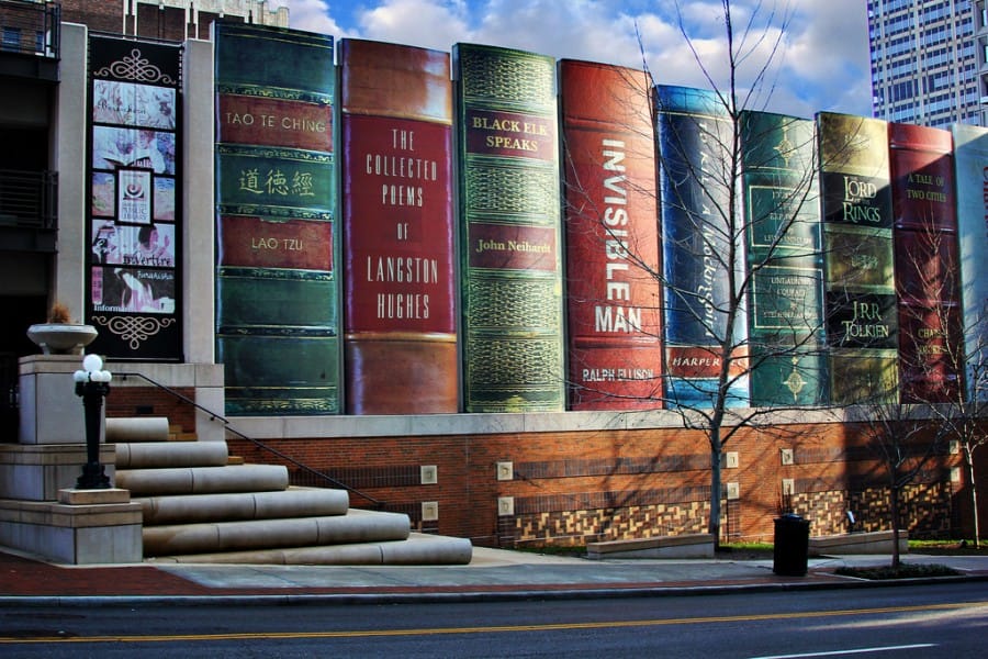 Kansas City Public Library adalah salah satu perpustakaan unik