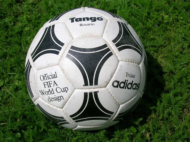 Bola Tango Rosario digunakan tahun 1978