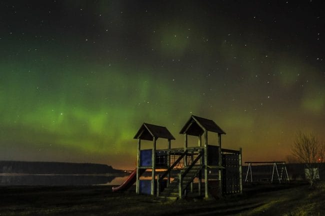 Aurora borealis di NarvaJoesuu, timur laut Estonia