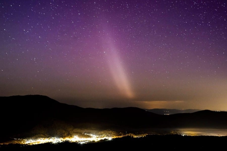 Aurora borealis di Salgotarjan, timur laut Budapest