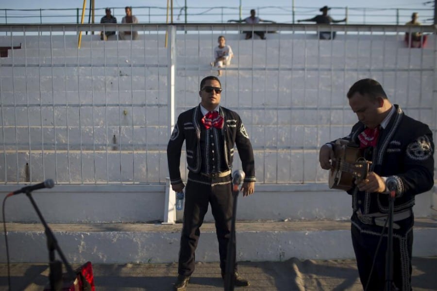 Vokalis Mariachi Band