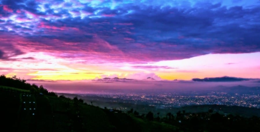 Wisata Alam Bandung, Bukit Moko