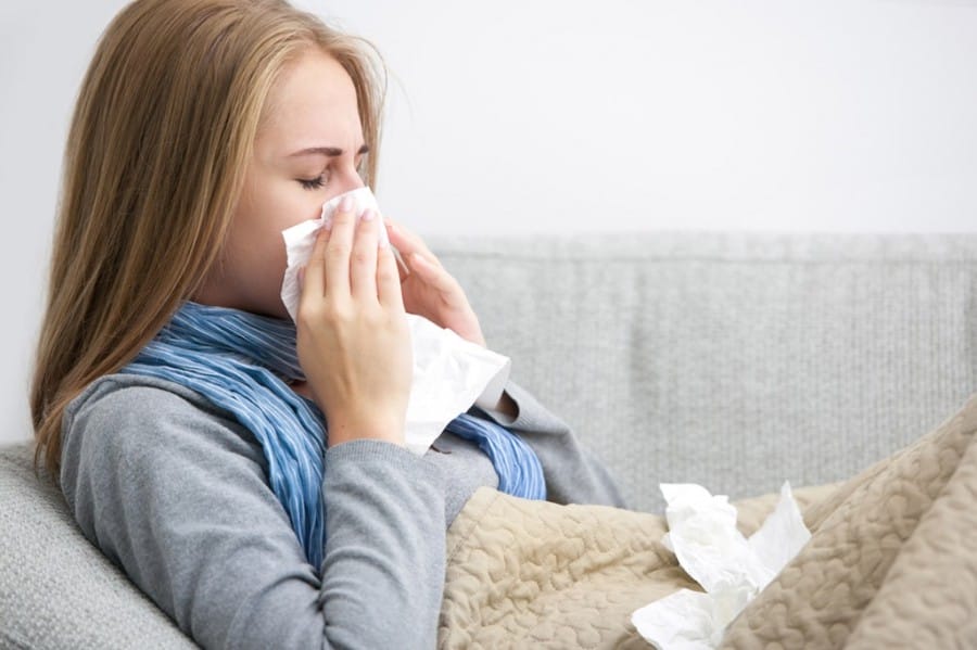 Hidung dan tenggorokan yang terganggu akibat suatu penyakit dapat mengakibatkan bau mulut