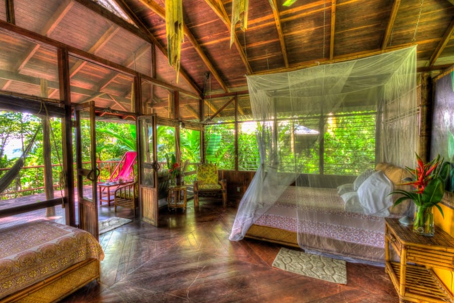 Kamar meyatu dengan alam Kamar meyatu dengan alam