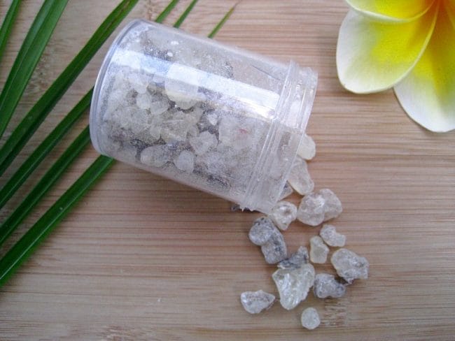 Kemenyan atau Olibanum adalah aroma wewangian berbentuk kristal yang digunakan dalam dupa dan parfum. Kristal ini diolah dan diperoleh dari pohon jenis Boswellia.