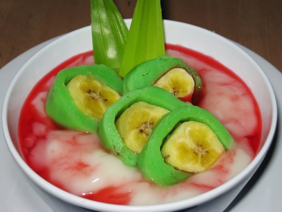 Es Pisang Ijo Dengan Sensasi Lezat