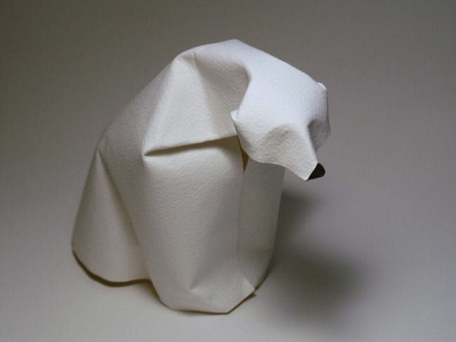 Origami seekor beruang kutub