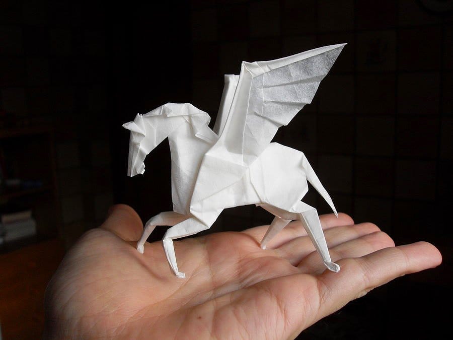Origami kuda terbang atau pegasus