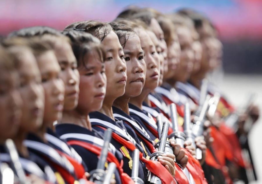 Parade Anak Sekolah untuk Memperingati Gencatan Senjata Parade Anak Sekolah untuk Memperingati Gencatan Senjata
