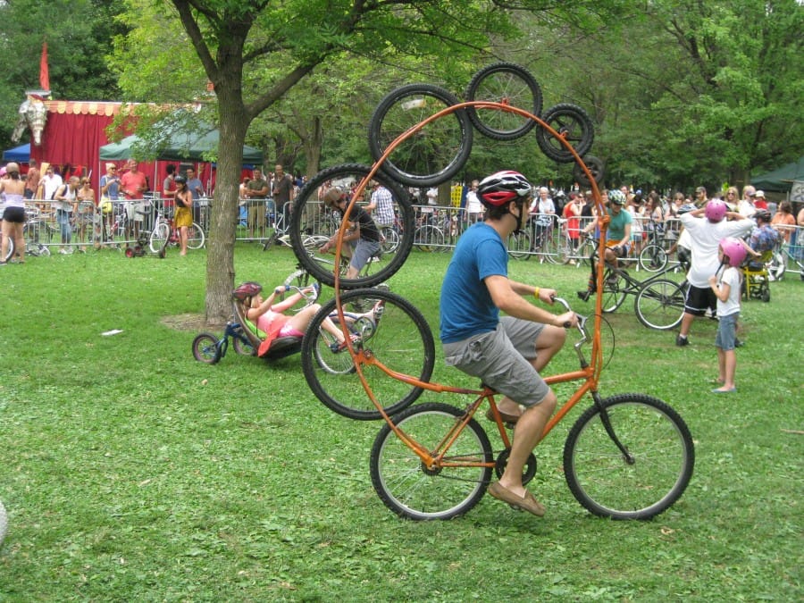 Sepeda Beroda Banyak