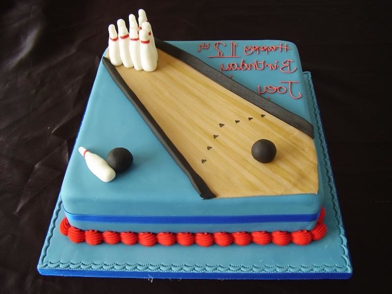 Gambar Kue Ulang - Kue Bowling