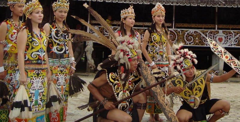 Suku Dayak