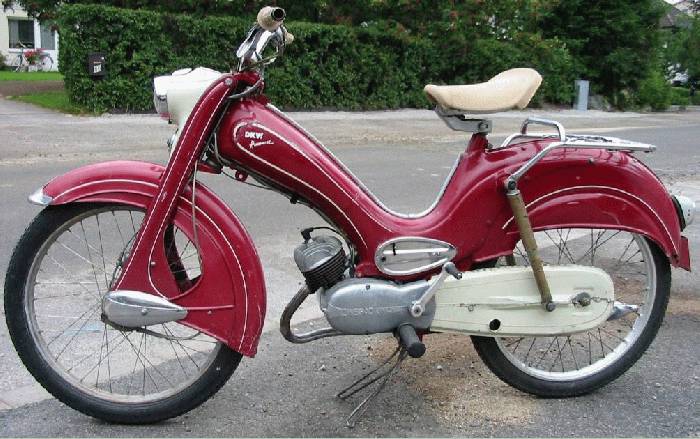 Jadulnya motor DKW ini tidak pernah bisa mengalahkan eksistensinya di dunia permotoran. Jadulnya motor DKW ini tidak pernah bisa mengalahkan eksistensinya di dunia permotoran.