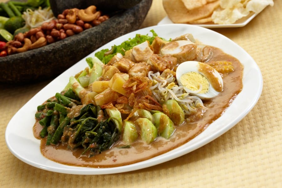 Makanan tradisional Indonesia