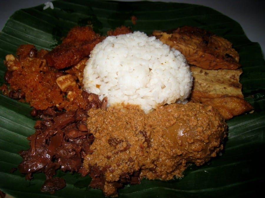 Makanan tradisional Indonesia