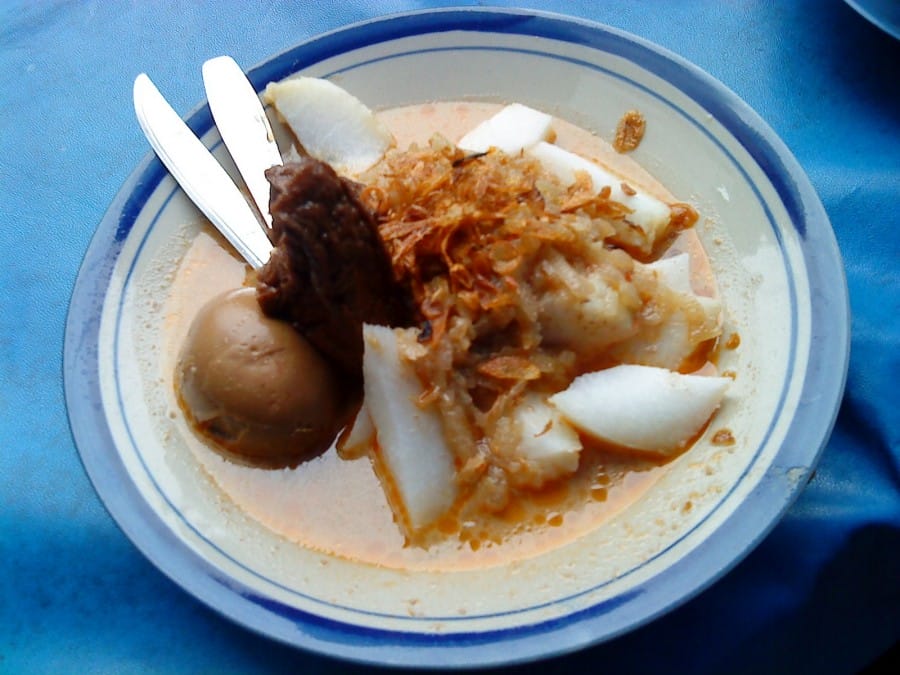 Menu Ketupat Sayur