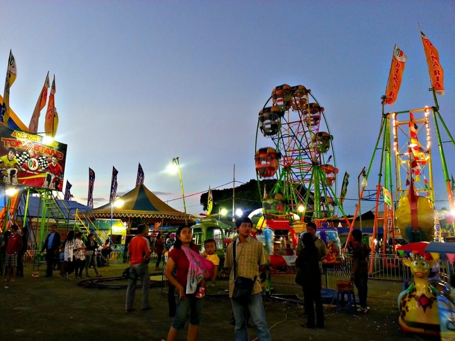 Sekaten pasar malem