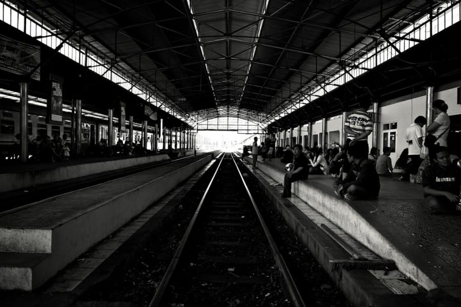 Peron Stasiun Tawang