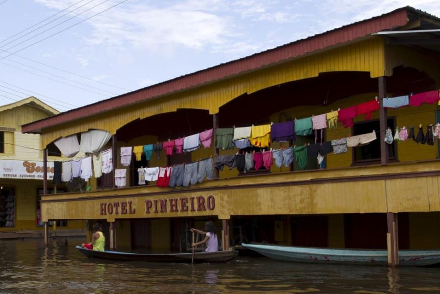 mengenai hotel