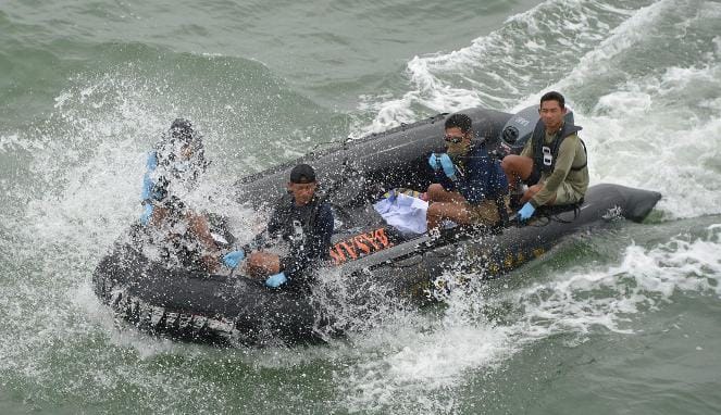 Personel Satuan Khusus di Selat Malaka Personel Satuan Khusus di Selat Karimata