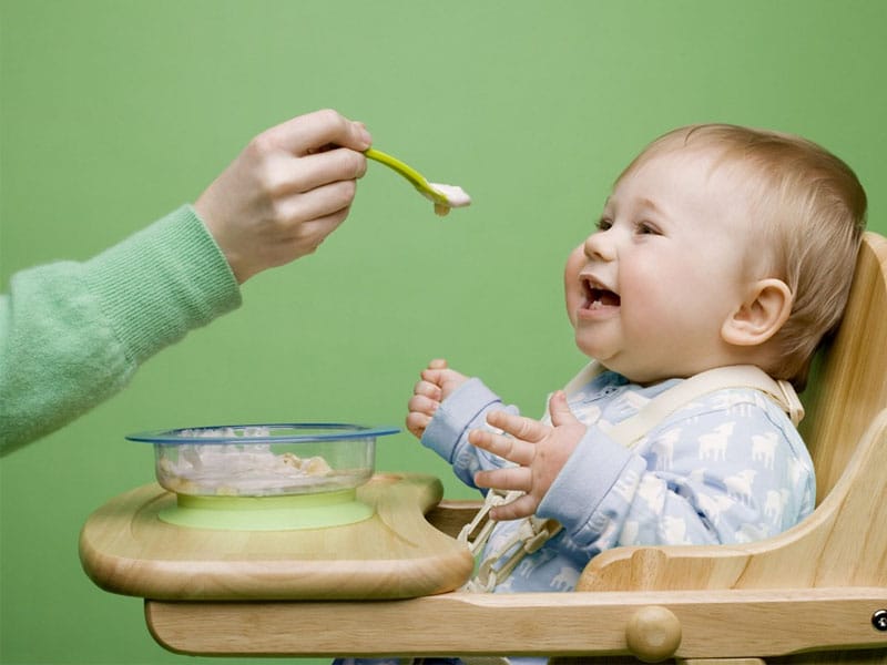 Perkembangan Bayi bulan ke-9