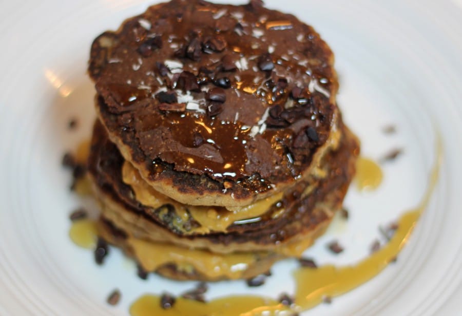 cara membuat pancake coklat pisang kacang