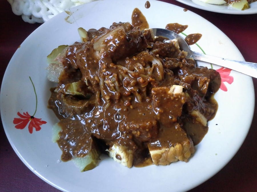 rujak petis