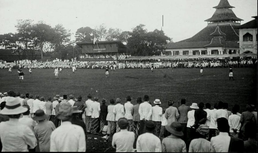 Sejarah Sepak bola Hindia Belanda / Masa Penjajahan Belanda