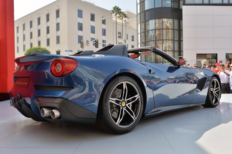 Ferrari F60 America (Rp 25,6 Miliar)