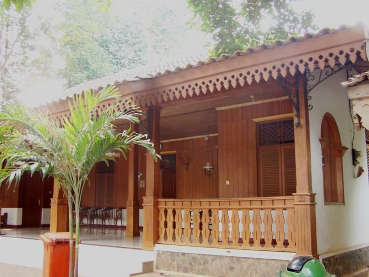 Rumah Tradisional Betawi Minimalis
