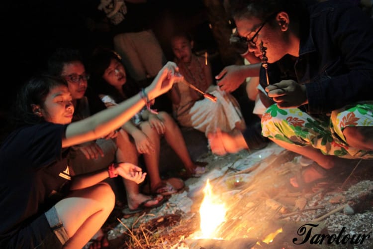 bakar barbeque di pulau harapan