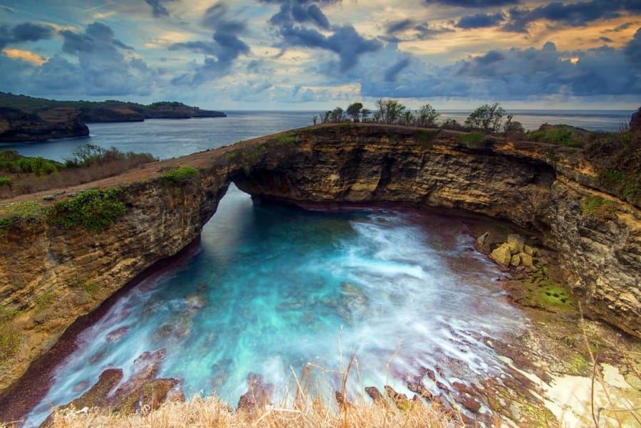 Broken Beach di Bali