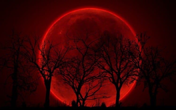 gerhana bulan merah