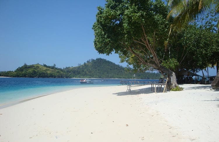 yang menarik dari pantai carita