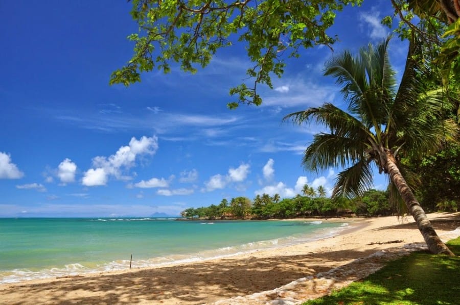 Wisata di Pantai Anyer pasir putih Florida