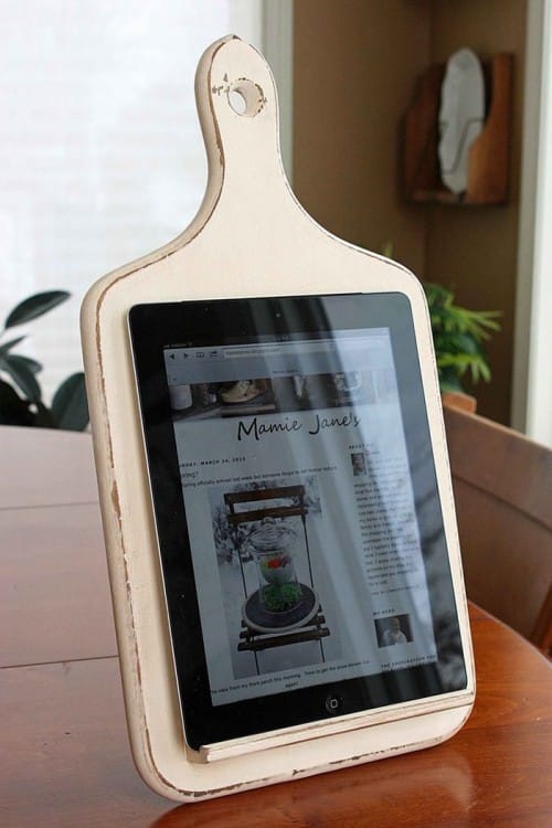 stand tablet dari talenan bekas