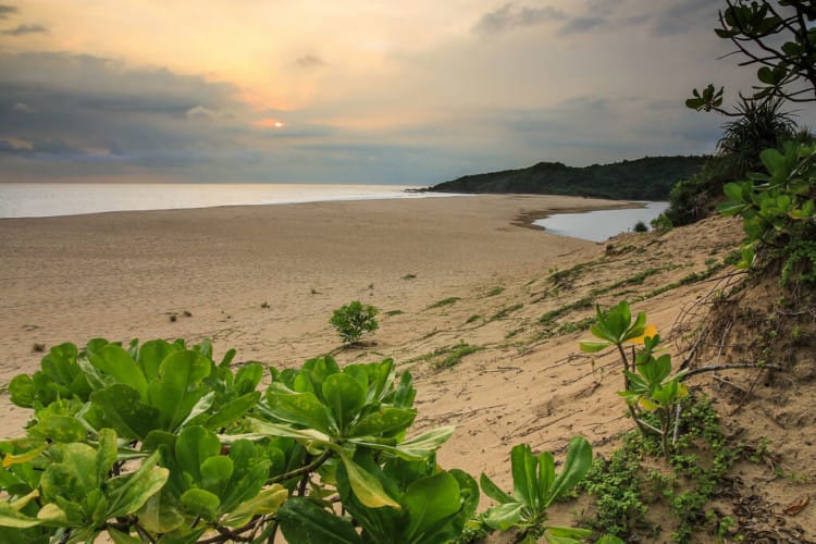 Deretan wisata ujung genteng