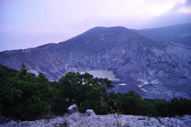 gunung tangkuban perahu