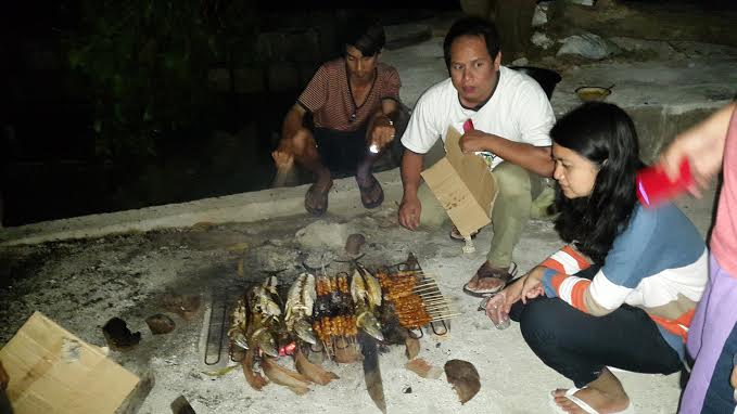 Manggang Ikan dan Cumi di Pulau Pari