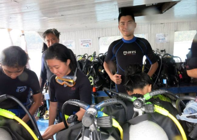 cara memeriksa perlengkapan diving