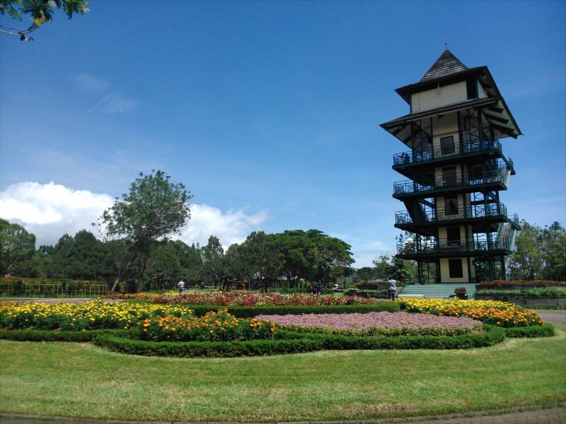 Menara Pandang Taman Bunga Nusantara