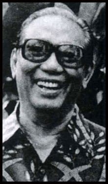 Oemar Seno Adji Adalah seorang pakar tentang HAM