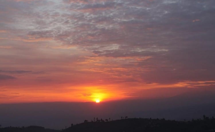 senja di bukit moko