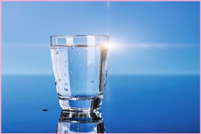 Minum air hangat setiap pagi dapat membantu anda mengurangi sakit diare