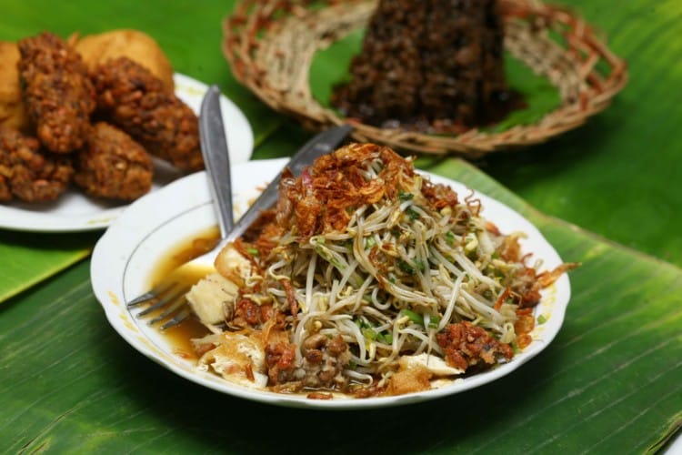 lontong balap Surabaya