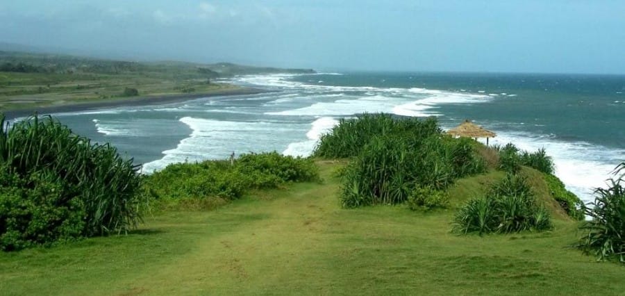 pantai puncak guha