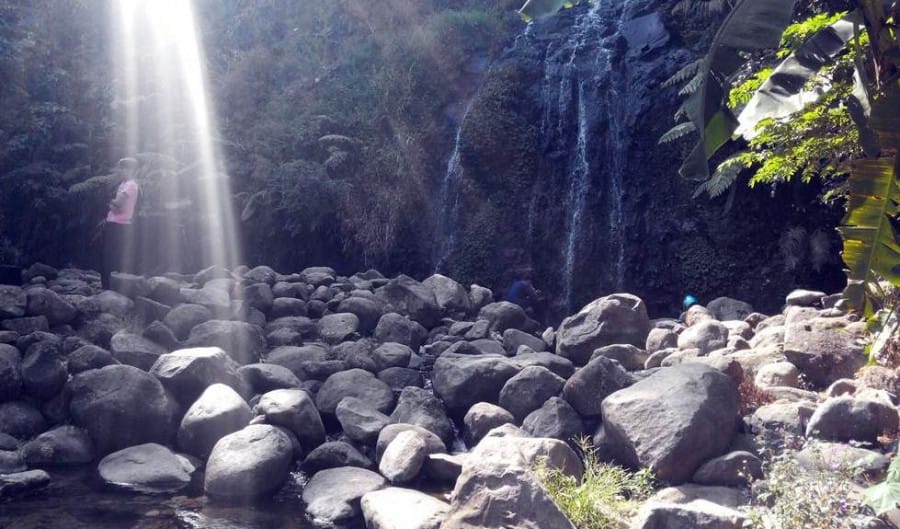 air terjun pengantin ngawi