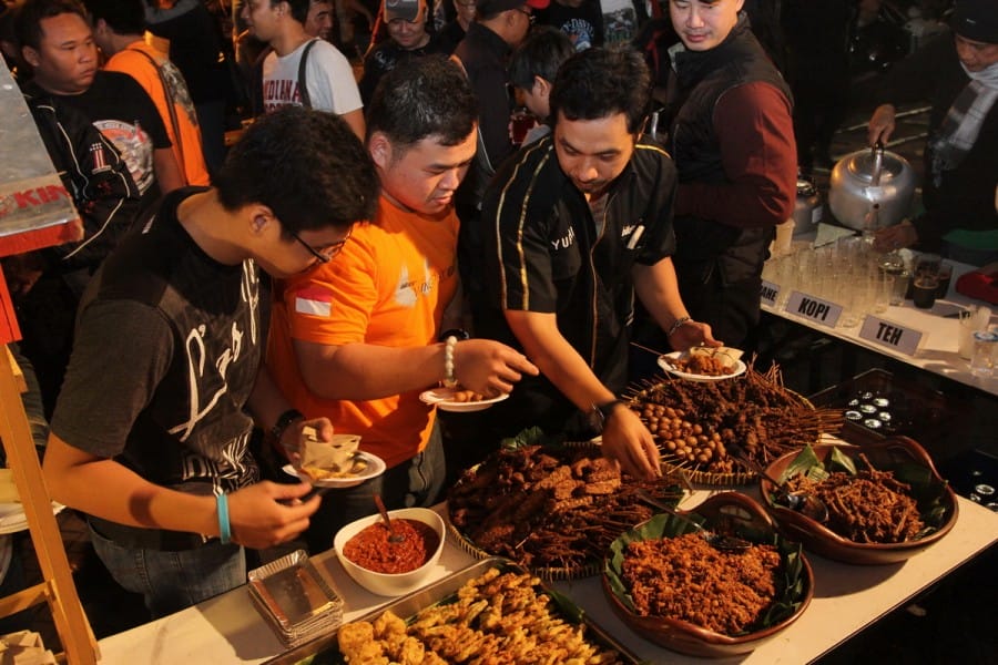 Menu-Angkringan-Sahur-On-The-Street