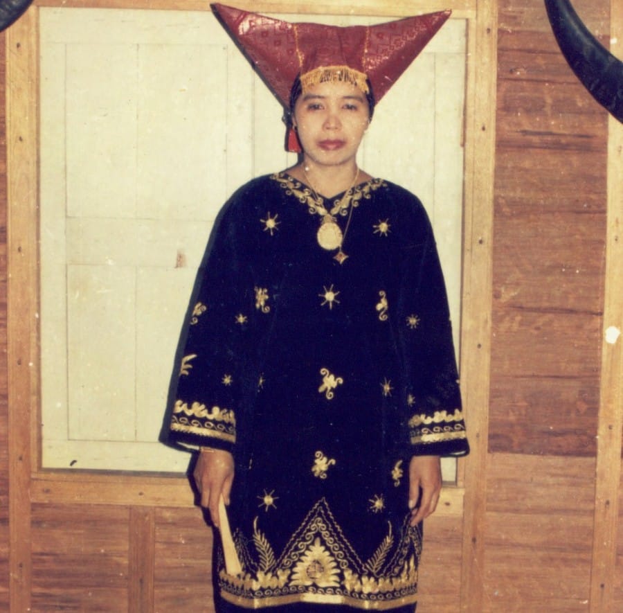 pakaian adat sumatera barat